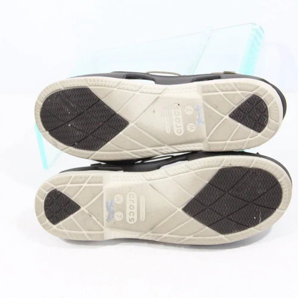 Crocs Beach Line Boat Shoes sz 7 Women Water Shoes Brown Moccasin